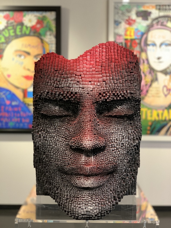 Picture of a burnt wood and acrylic sculpture by Gil Bruvel, artist represented at Galerie Montmartre, Paris, France