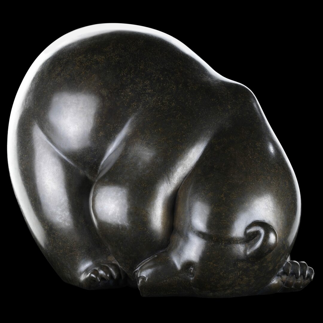 Photographie d'une œuvre en bronze de Michel Bassompierre, intitulée "Le Dos Rond"
